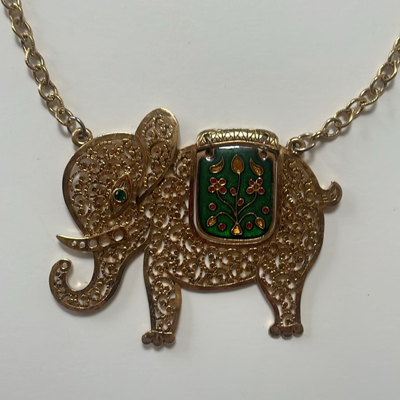 Vintage Jewelry - VTG Filigree Gold Tone Necklace Large Elephant